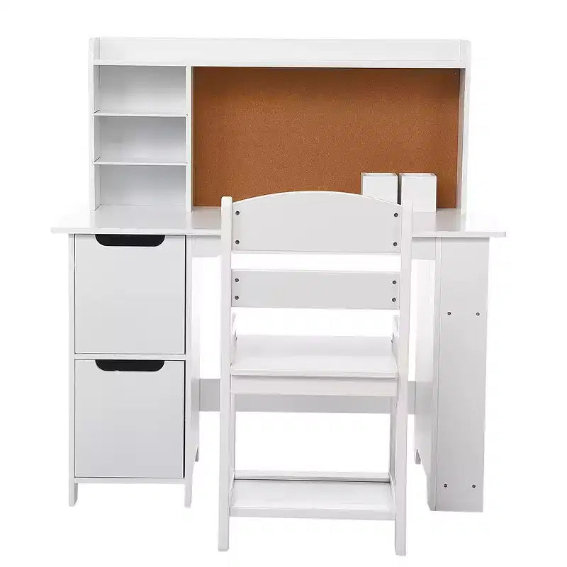 Ensemble bureau et chaise blancs avec étagère, tableau d'affichage et armoires