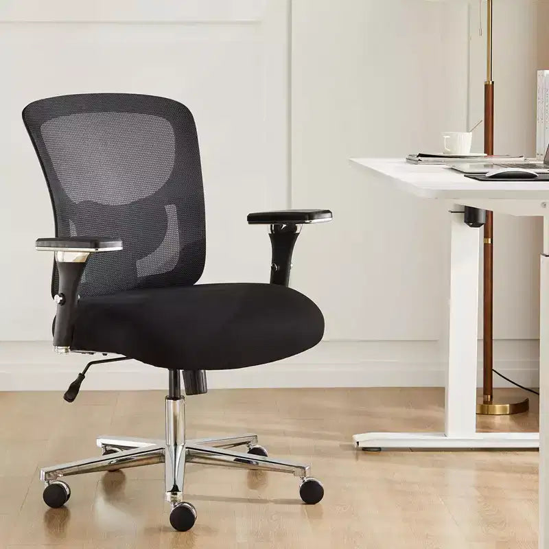 Chaise de bureau pivotante ergonomique moderne en maille avec accoudoirs et soutien lombaire