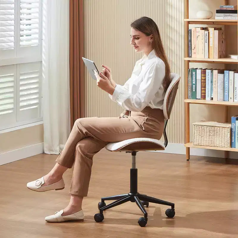 Chaise de bureau à roulettes ergonomique sans accoudoirs pour la maison, siège confortable avec support lombaire