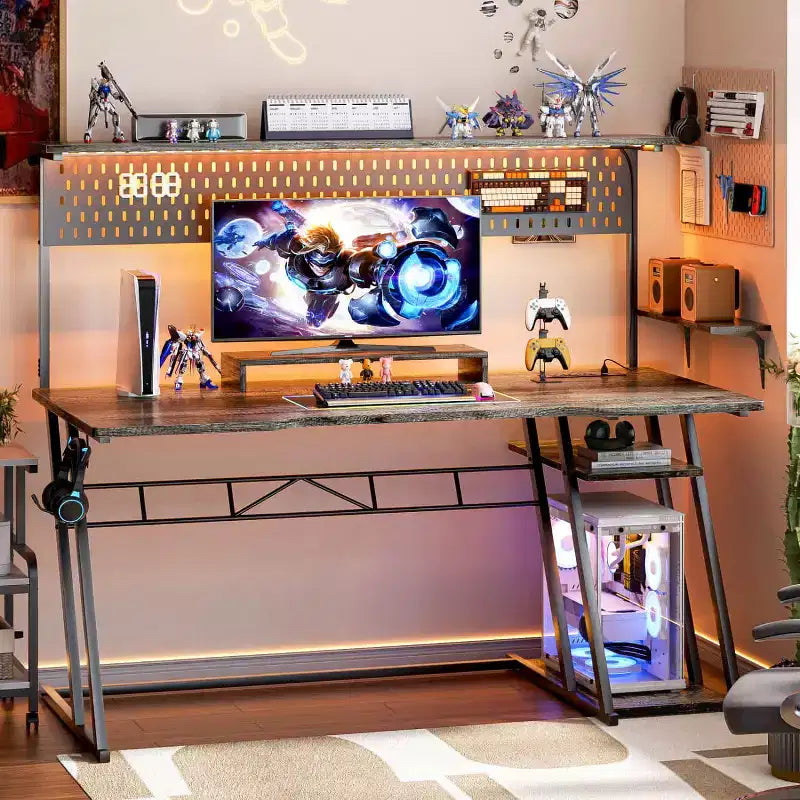 Bureau Gamer avec Station de Recharge, Bureau Informatique avec Étagère et Panneau Perforé