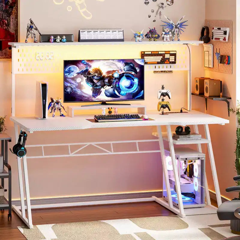 Bureau Gamer avec Station de Recharge, Bureau Informatique avec Étagère et Panneau Perforé